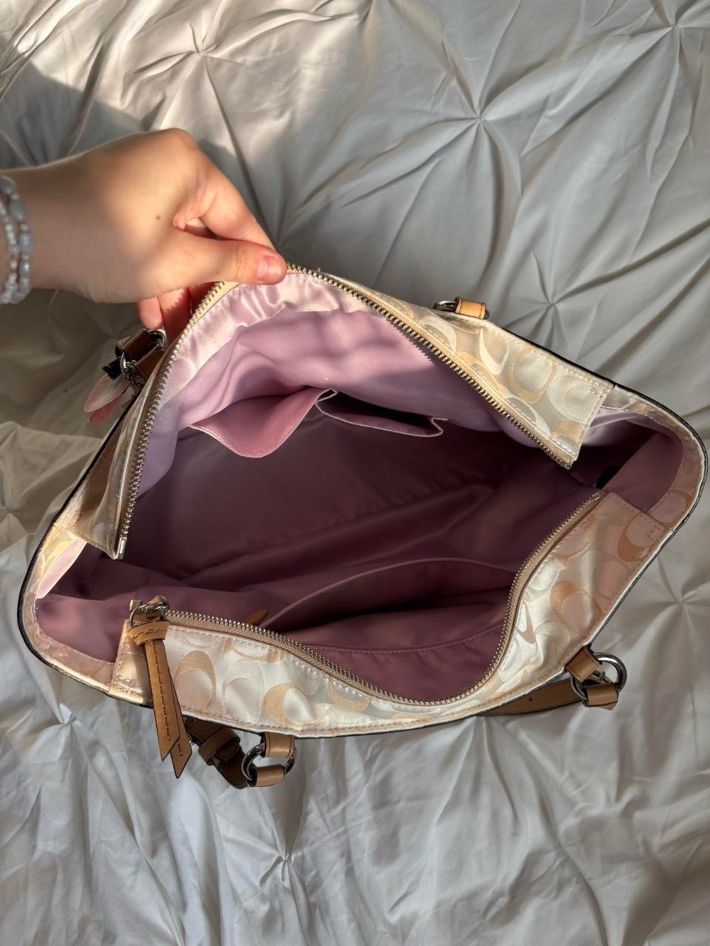 Vintage Coach Ivory Optic Signature Gallery Tote🤍 - Picture 7 of 8